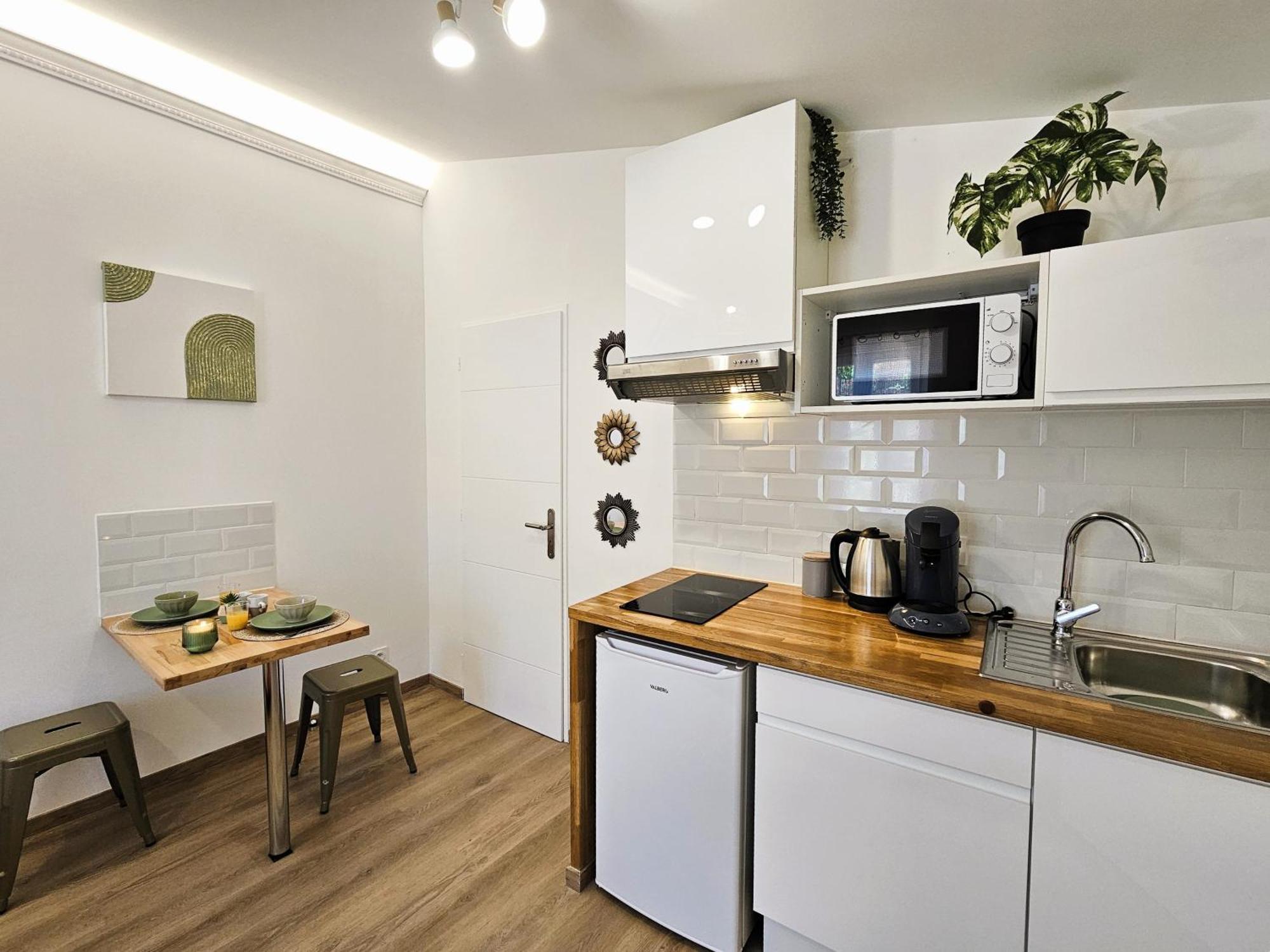 Tout Confort ! Ville, Climatisation, Parking, Wifi, Calme, Tv Carcasona Exterior foto